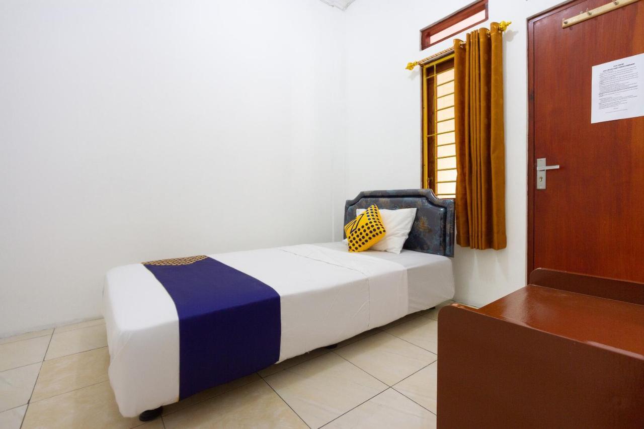 Spot On 2891 999 Guest House Sumedang Εξωτερικό φωτογραφία